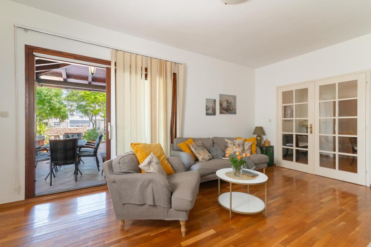 Apartments Rozelyn Ugljan Zewnętrze zdjęcie