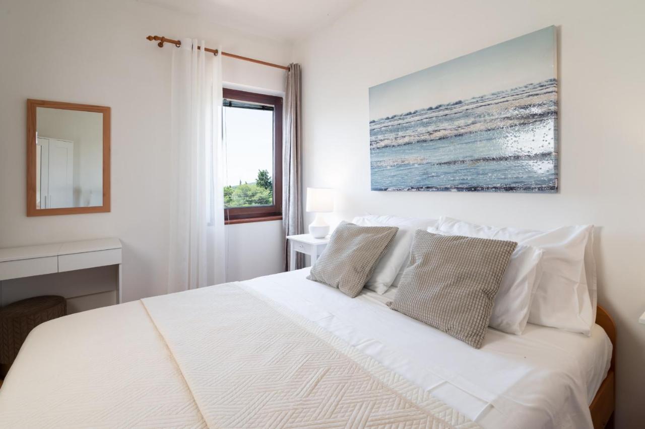 Apartments Rozelyn Ugljan Zewnętrze zdjęcie