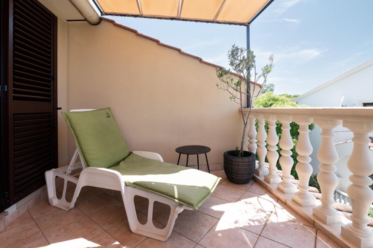 Apartments Rozelyn Ugljan Zewnętrze zdjęcie