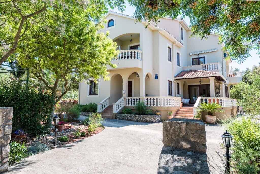 Apartments Rozelyn Ugljan Zewnętrze zdjęcie