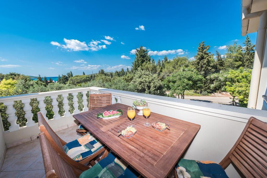 Apartments Rozelyn Ugljan Zewnętrze zdjęcie